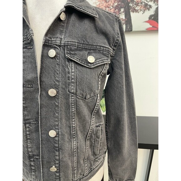 Gap Women’s  Denim Jacket Medium Wash XS Long Sleeve Button Down With Pockets - Picture 12 of 15